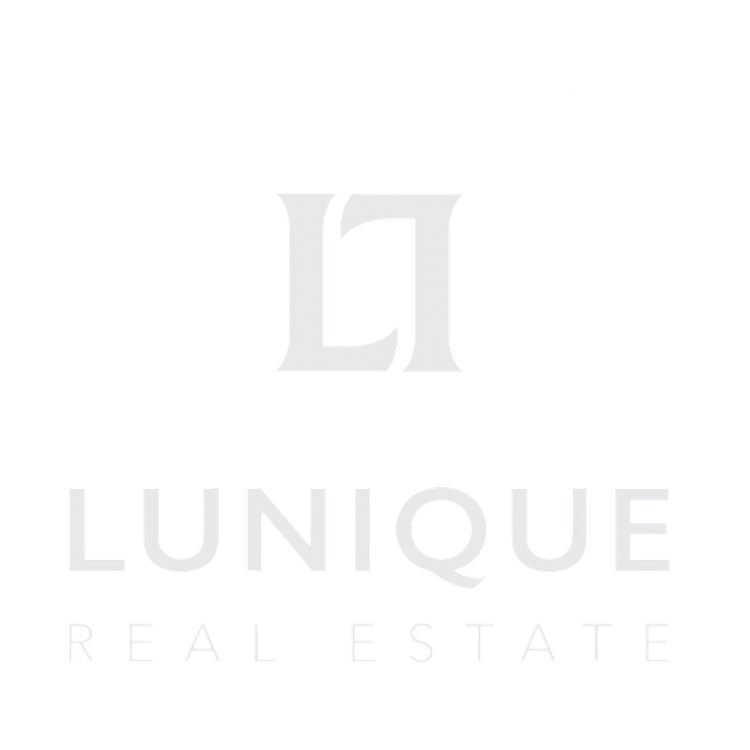 Logo Lunique Logo Png White 02 A Development By.png